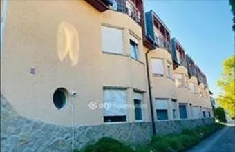 Eladó Hajdúszoboszlói hotel, szálloda, panzió hirdetés (37377442) Eladó Hajdúszoboszlói hotel, szálloda, panzió hirdetés (37377442)