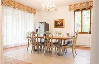 Eladó Kecskeméti családi ház hirdetés (12322569)