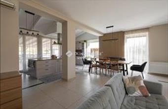 Eladó Kecskeméti családi ház hirdetés (73672457)