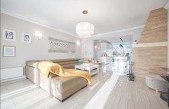 Eladó Lajosmizsei családi ház hirdetés (82385997)