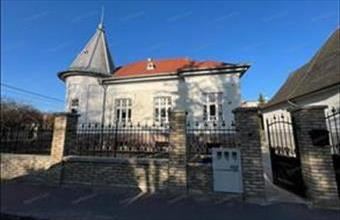 Eladó Kecskeméti kastély hirdetés (71633274)