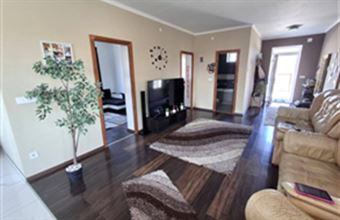 Eladó Délegyházai családi ház hirdetés (44363424)