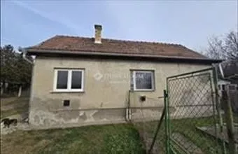 Eladó Budapest XVIII. kerületi ikerház hirdetés (17493757) Eladó Budapest XVIII. kerületi ikerház hirdetés (17493757)