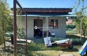 Eladó Tápiószentmártoni hétvégi ház hirdetés (35468894)