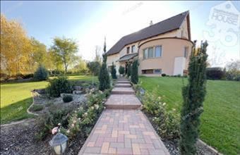 Eladó Kecskeméti családi ház hirdetés (11747327)