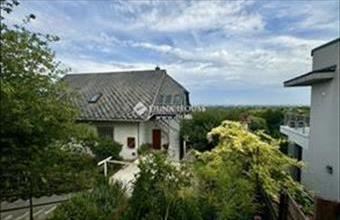 Eladó Budapest III. kerületi családi ház hirdetés (74397929)