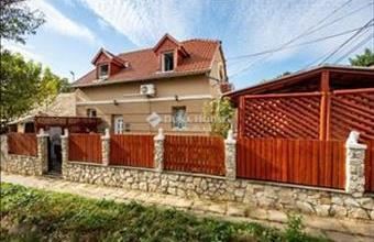 Eladó Budaörsi családi ház hirdetés (88948712)