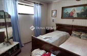 Eladó Péceli családi ház hirdetés (25384494)