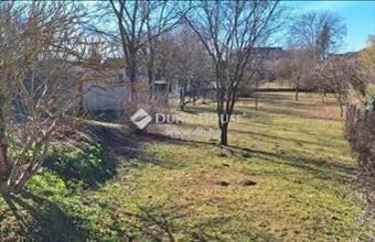 Eladó Gyömrői lakóövezeti telek hirdetés (13415223)