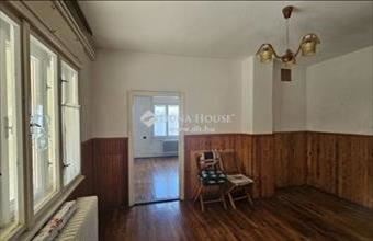 Eladó Szentendrei családi ház hirdetés (27937775)