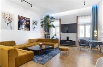 Eladó Budapest VI. kerületi tégla lakás hirdetés (68737384)