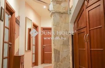 Eladó Budapest XVIII. kerületi családi ház hirdetés (33354813)