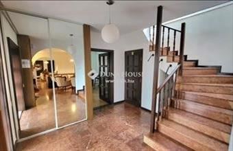 Eladó Budapest III. kerületi családi ház hirdetés (92238941)