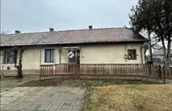 Eladó Vecsési házrész hirdetés (79584517) Eladó Vecsési házrész hirdetés (79584517)