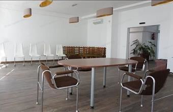 Kiadó Nyíregyházai iroda irodaházban hirdetés (33447433)