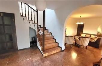 Eladó Budapest III. kerületi családi ház hirdetés (24746715)