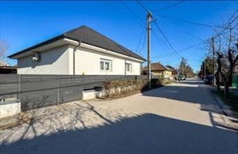 Eladó Szigethalomi családi ház hirdetés (95422443)