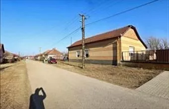 Eladó Kunszállási családi ház hirdetés (43397735) Eladó Kunszállási családi ház hirdetés (43397735)
