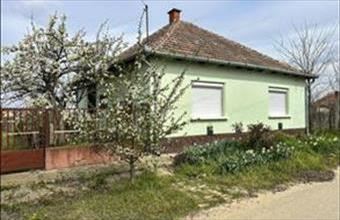 Eladó Mélykúti családi ház hirdetés (43593565)