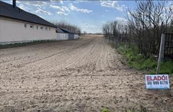Eladó Nyíregyházai lakóövezeti telek hirdetés (37974787)