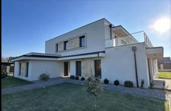 Eladó Sárbogárdi tégla lakás hirdetés (87932913)