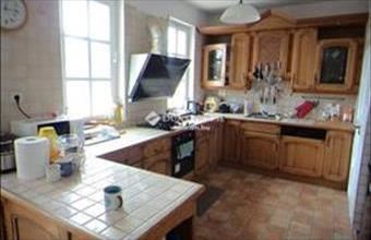 Eladó Budapest III. kerületi családi ház hirdetés (73939173)