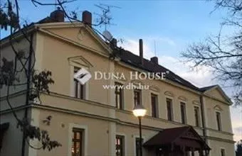 Eladó Pusztacsaládi kastély hirdetés (39779335) Eladó Pusztacsaládi kastély hirdetés (39779335)