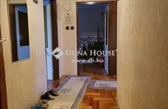Eladó Budapest XIV. kerületi családi ház hirdetés (93348321) Eladó Budapest XIV. kerületi családi ház hirdetés (93348321)