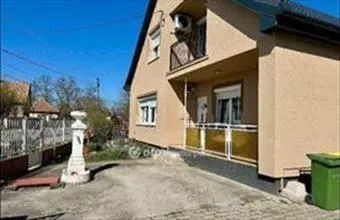 Eladó Dánszentmiklósi családi ház hirdetés (27924767)