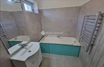 Eladó Felsőlajosi tégla lakás hirdetés (93954472) Eladó Felsőlajosi tégla lakás hirdetés (93954472)