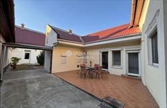 Eladó Kecskeméti családi ház hirdetés (39423456)