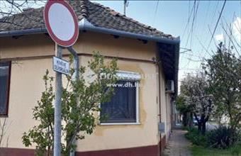 Eladó Szentesi családi ház hirdetés (58733634)