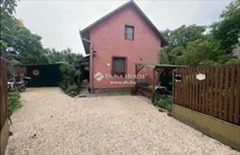 Eladó Szentesi családi ház hirdetés (24343456)