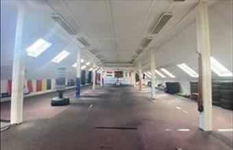 Eladó Békéscsabai üzlethelyiség utcafronton hirdetés (64987931)