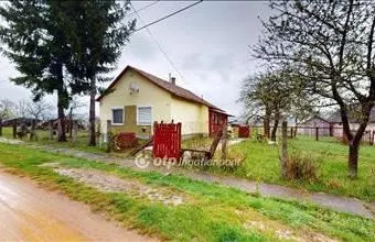 Eladó Felsőkelecsényi családi ház hirdetés (77754245) Eladó Felsőkelecsényi családi ház hirdetés (77754245)