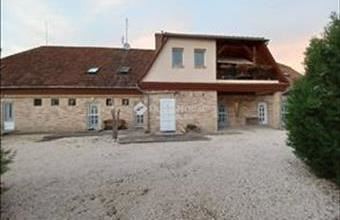 Eladó Kecskeméti kastély hirdetés (82474773)