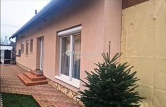 Eladó Siófoki családi ház hirdetés (23744455)