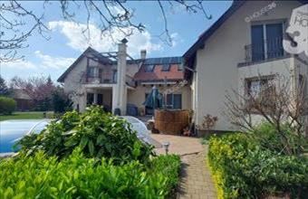 Eladó Kecskeméti családi ház hirdetés (85627923)