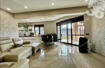 Eladó Kecskeméti családi ház hirdetés (32843763)