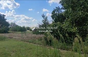 Eladó Pilisi lakóövezeti telek hirdetés (72844444)