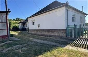 Eladó Romhányi családi ház hirdetés (97185935)