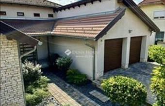 Eladó Dunakeszi családi ház hirdetés (64894479)