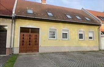 Eladó Kecskeméti családi ház hirdetés (53494544)