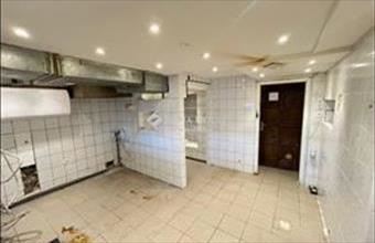 Eladó Budapest V. kerületi üzlethelyiség utcafronton hirdetés (23799367)