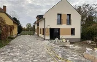 Eladó Balatonszárszói családi ház hirdetés (63497854) Eladó Balatonszárszói családi ház hirdetés (63497854)