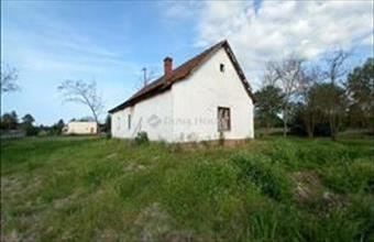 Eladó Tiszakécskei családi ház hirdetés (54671838)