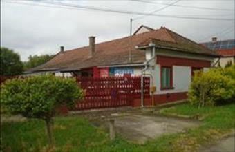 Eladó Tiszakécskei családi ház hirdetés (41345653)