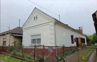 Eladó Csokonyavisontai családi ház hirdetés (97845235)