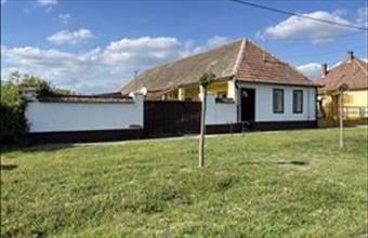 Eladó Kunbajai családi ház hirdetés (35461837)