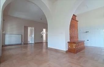 Eladó Kecskeméti családi ház hirdetés (38459636)